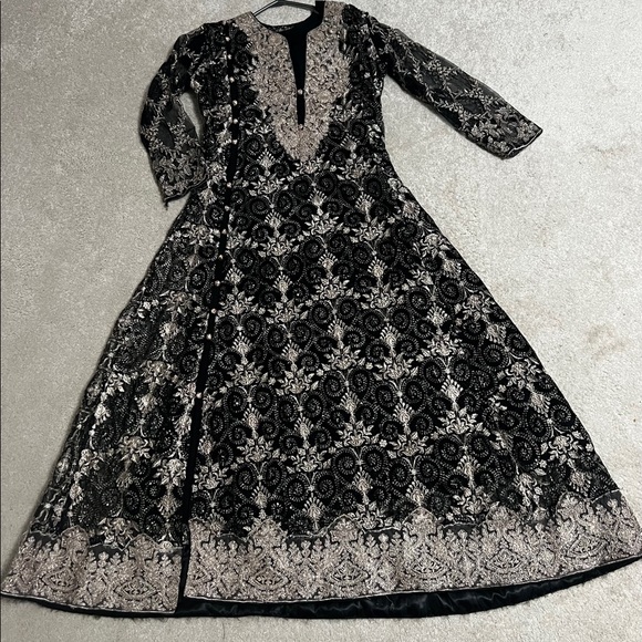 Long dress - Picture 3 of 4